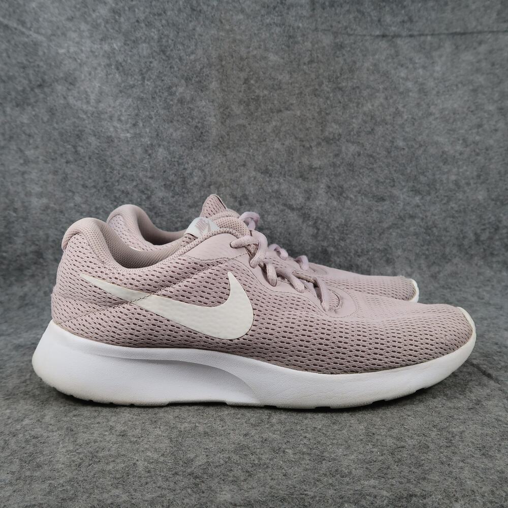 Nike Shoes Womens 9.5 Tanjun Sneakers Athletic Trainer Casual Lifestyle Comfort